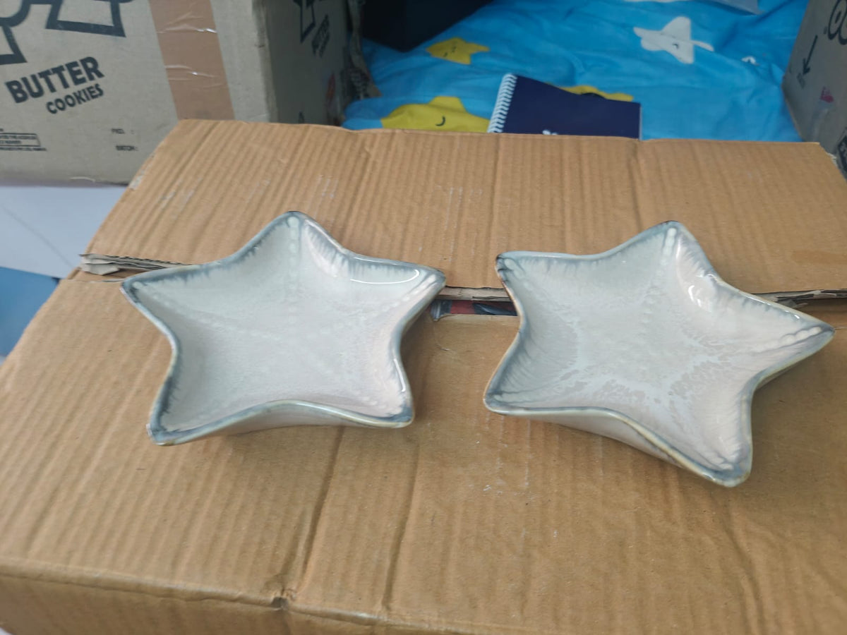 Handcrafted star-shaped ceramic bowls set of 2 - original product photo